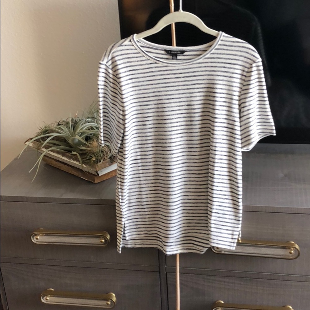 Banana Republic Striped stretchy tee